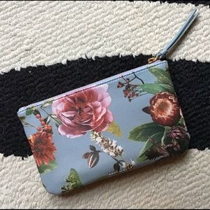 NWOT Love & Lore small zippered pouch